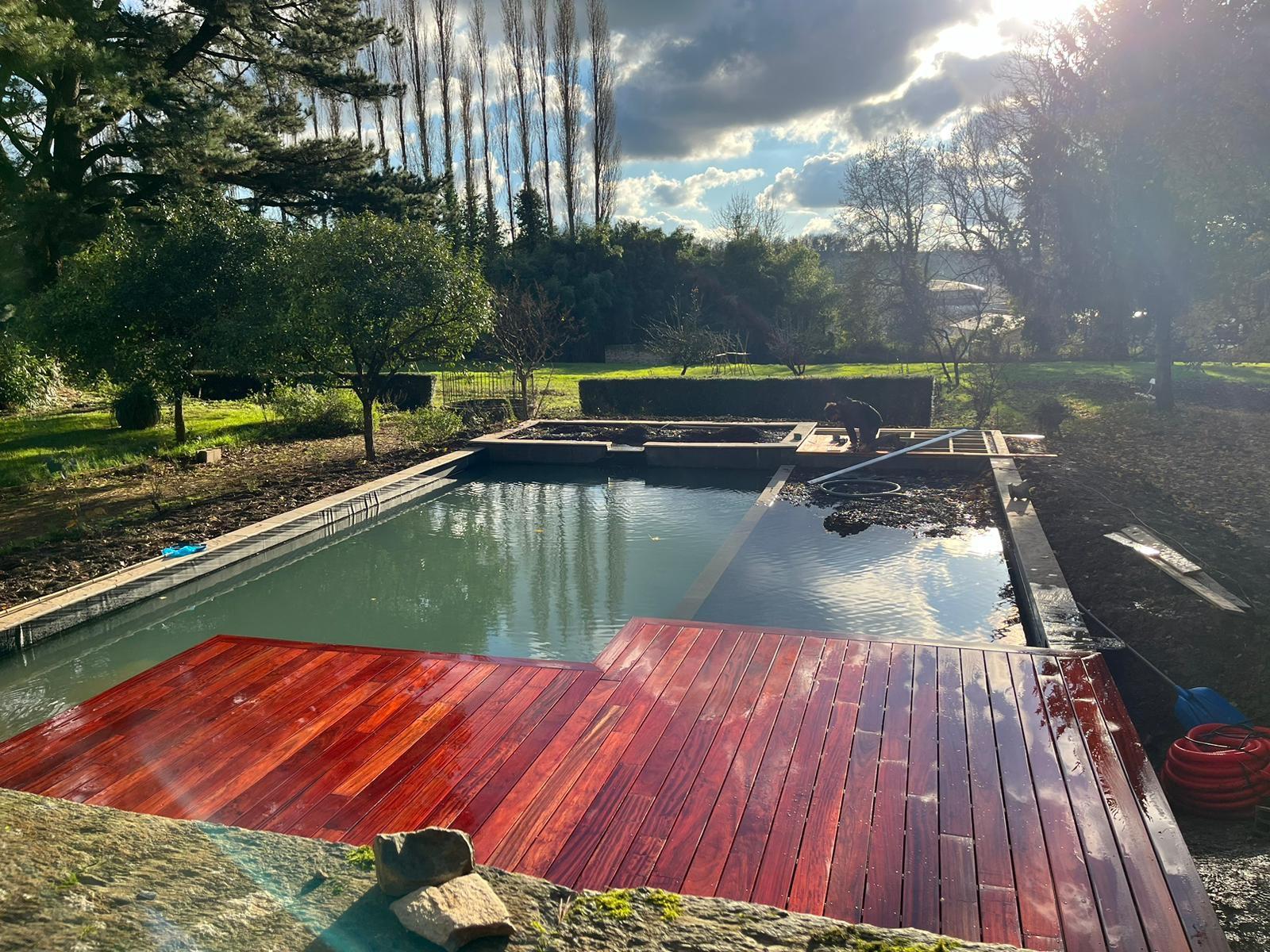 Terrasse piscine en padouk